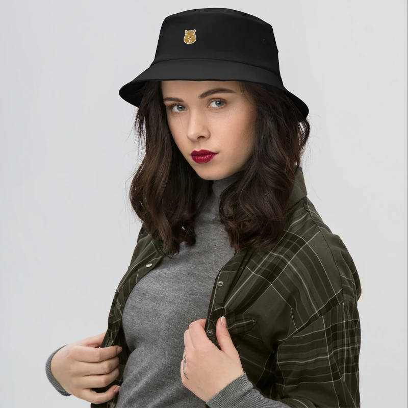 Bob brodé Capybara signature femme