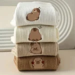 paires de chaussettes capybara brodées